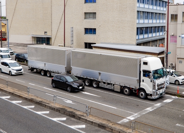 トラックマンジョブトレーラー